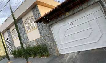 Imagem 6: Casa grande com 4 vagas coberta no centro Bairro Vila Góis Anápolis