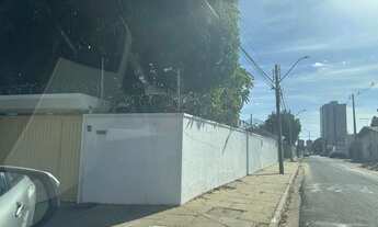 Imagem 2: CASA COMERCIAL Casa com 5 dormitórios