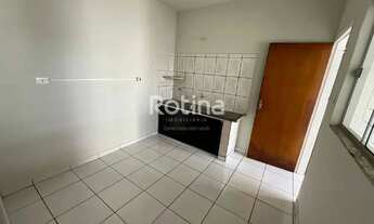 Imagem 6: Casa Comercial para alugar, 3 quartos, Santa Mônica - Uberlândia/MG - Rotina Imobiliária