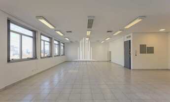 Imagem 6: Sala Comercial para Locação na Vila Madalena, São Paulo-SP: 2 Banheiros, 2 Vagas de Garage