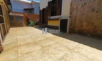 Imagem 5: Vende-se casa na Rua Pedro Guedes com 242M² Composta por 6 Quartos, 4 banheiros e vaga par