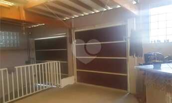 Imagem 7: Sobrado para aluguel e venda tem 109 metros quadrados com 3 quartos