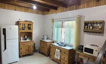 Imagem 4: Casa para Temporada: 5 Quartos com Piscina em Balneário Barra do Sul