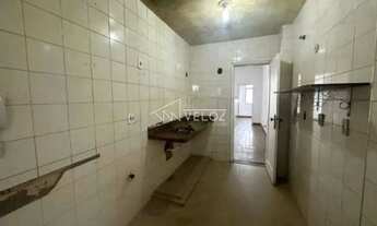 Imagem: Apartamento - / Residencial / Glória