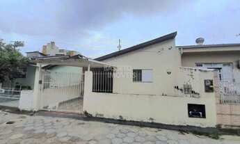 Imagem 3: Casa com 3 quartos no Bairro Trindade em Floripa