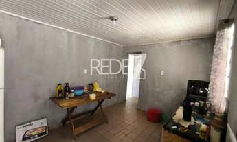 Imagem 7: Casa à venda com 2 quartos, 1 sala, 1 banheiro, 2 vagas de garagem em Valinhos-SP!