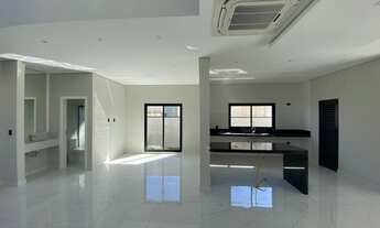 Imagem 3: Casa para venda Nova tem 210 metros quadrados com 3 suítes sendo uma master,fino acabament