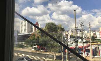 Imagem 5: Salão com 601 m de área construída, térreo e mais dois andares na Avenida Barão de Itapura