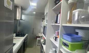 Imagem 2: Apartamento com móveis planejados. vista mar. 02 vagas soltas