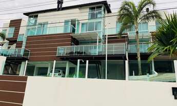 Imagem: Ampla casa com 3 dormitórios sendo 1 suíte