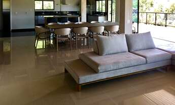 Imagem: Belíssima CASA mobiliada, área 710 m²