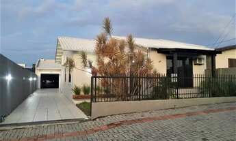 Imagem: CASA COM QUATRO DORMITÓRIOS AVERBADA/ACEITA