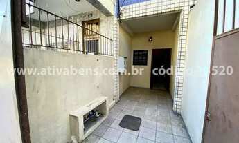 Imagem 4: Agradável Casa Duplex de Frente com Vista Livre na Praça do Carmo