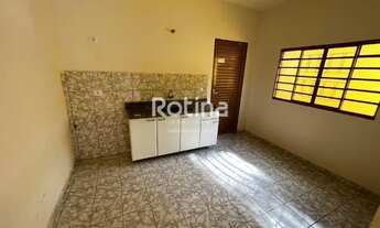 Imagem 3: Casa para aluguel, 2 quartos, 1 vaga, Nossa Senhora das Graças - Uberlândia/MG