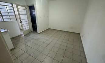 Imagem 5: ALUGO Casa com 1 dormitório