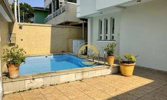 Imagem 3: Sobrado com 3 dormitórios, 2 suítes, semi isolada, com piscina à venda, 350 m² por R$ 1.60