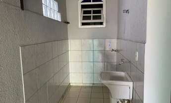 Imagem 6: Casa para aluguel com 04 quartos, 01 Banho e 04 Vagas de Garagens. Castelo - Belo Horizon