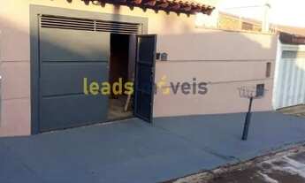 Imagem 1: Casa para Venda em Jardinópolis, Santo Antônio, 3 dormitórios, 1 suíte, 3 banheiros, 2 vag