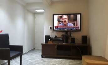 Imagem 3: Apartamento com 2 quartos e 01 vaga demarcada - Embaré - Santos - SP