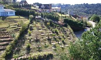 Imagem 6: Terreno no Alto da Boa Vista dentro de condomínio fechado em Campos do Jordão