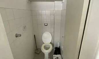 Imagem 7: Apto amplo, em prédio baixo, com portaria eletrônica, px. ao metro Clinicas e Sumaré