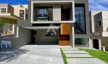 Imagem 3: Casa de condomínio sobrado para venda tem 350 metros quadrados com 4 quartos