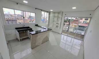 Imagem: Casa em condomínio com quarto e banheiro