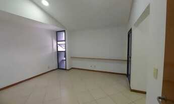 Imagem 4: ALUGO EXELENTE CASA NO PARQUE 10 COM 4 DORMITÓRIOS