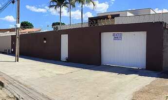 Imagem 1: Casa para venda com 220 metros quadrados com 3 quartos