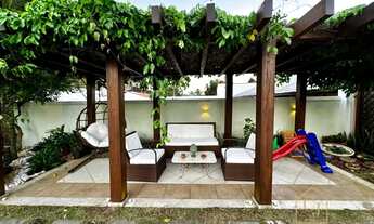 Imagem 3: Casa triplex com 700m2 de área construída na Barra da tijuca