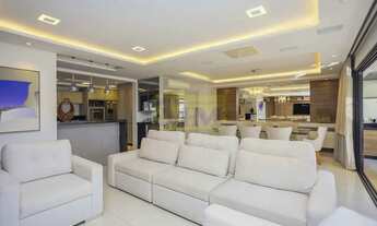 Imagem 4: Apartamento mobiliado no WIZZ Iguaçu com área privativa de 181m² com 3 suítes e