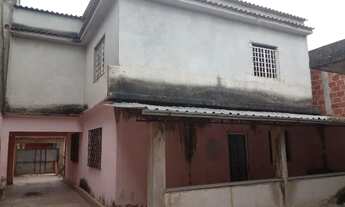 Imagem 4: Casa linear com uma quitinete atrás garagem pra 4carros bairro tranquilo