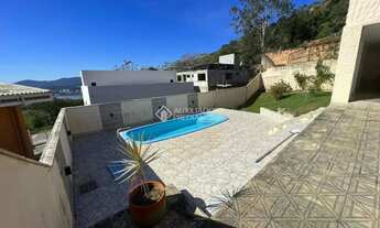 Imagem 2: Casa residencial à venda no Centro: 267 m² com 3 dormitórios/quartos disponíveis