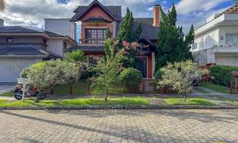 Imagem 2: Casa - Jurerê Internacional - Pátio grande - 3 dormitórios - Escritório - Florianópolis