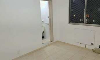 Imagem 4: Apartamento 2 quartos com dependência - Méier - transversal à Rua Coração de Maria