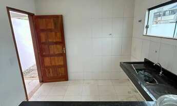 Imagem 6: Duplex independente com 2 suítes e ampla área externa a poucos metros da praia de Barra de