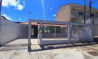 Imagem: Casa com 03 quartos sendo 01 suíte na região