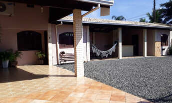 Imagem 2: SÃO FRANCISCO DO SUL S.C PRAIA DE ENSEADA: VENDO CASA DE ESQUINA À 150 METROS DA PRAIA