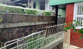 Imagem 5: Casa para venda possui 435 metros quadrados com 3 quartos em Caminho das Árvores - Salvado