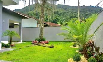 Imagem 2: Casa a venda com 175m², 3 suítes, localizada no bairro Granja Comary - Teresópolis - RJ