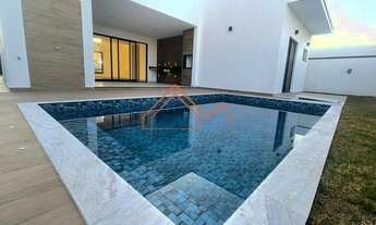 Imagem 5: Casa Imponente. Nova. Preço de Ocasião. Para pessoas Exigentes. Local Sensacional. Nível A