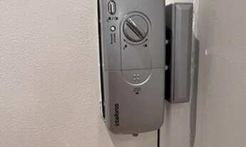 Imagem 2: Apartamento com 3 dormitórios c suíte e 2 vagas de garagens cobertas