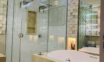 Imagem 4: Casa de condomínio sobrado para venda possui 301 metros quadrados com 5 quartos