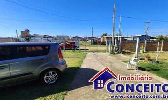 Imagem 4: C266 - Residência localizada em região de moradores no balneário Albatroz