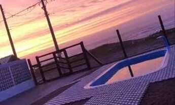 Imagem 3: CASA DE FRENTE PARA O MAR IMPERDÍVEL COM PISCINA