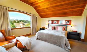 Imagem 5: Casa para venda tem 1100 metros quadrados com 6 quartos Capivari - Campos do Jordão - SP