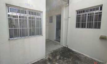 Imagem: CASA COM 01 DORMITÓRIO, SALA E COZINHA