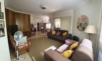 Imagem 7: Casa térrea Damha I com 4 quartos