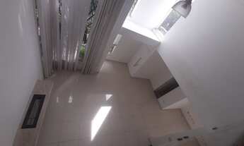 Imagem 5: Casa de condomínio para aluguel possui 300 metros quadrados com 3 quartos