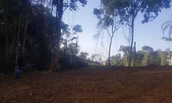 Imagem 3: Terreno pronto para construir